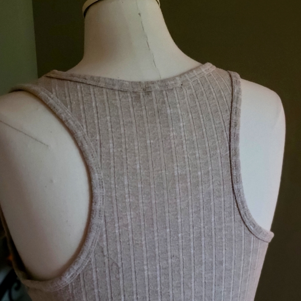 Forever 21 Cropped Racer Back Ribbed Sweater - Picture 4 of 8